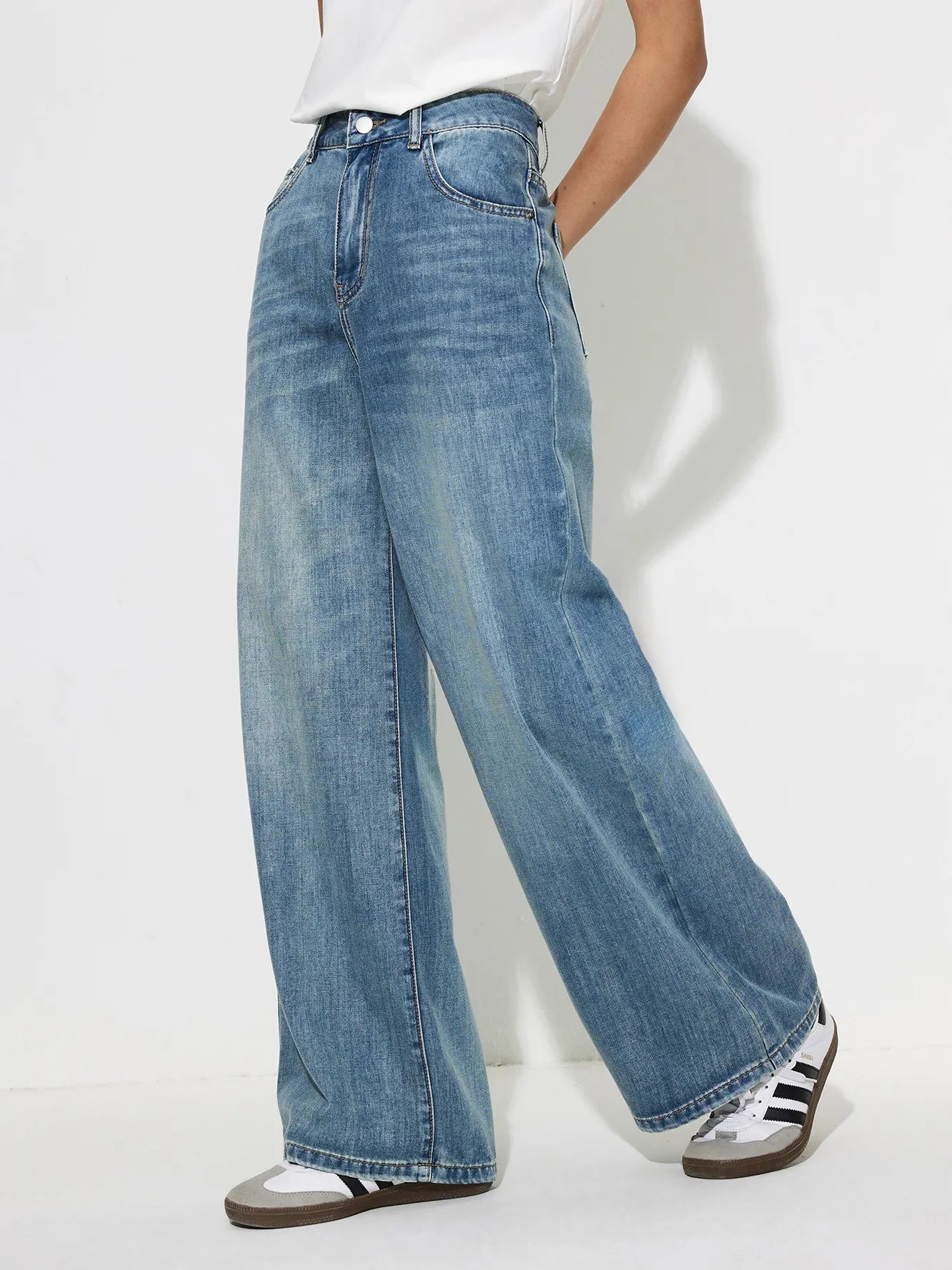 Wide Leg Jeans