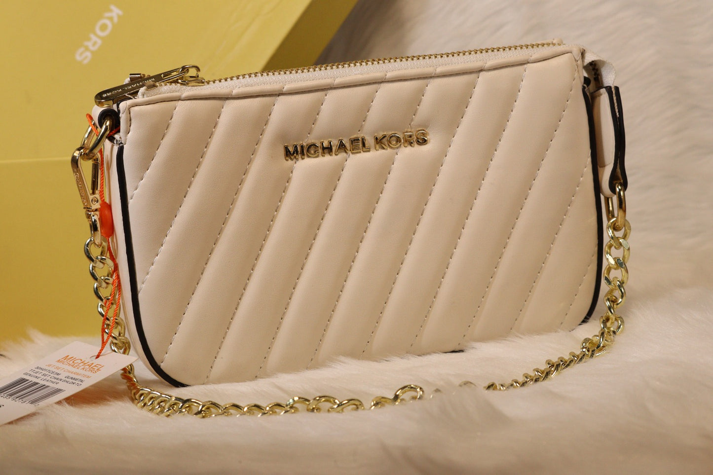 Michael kors shoulder handbag