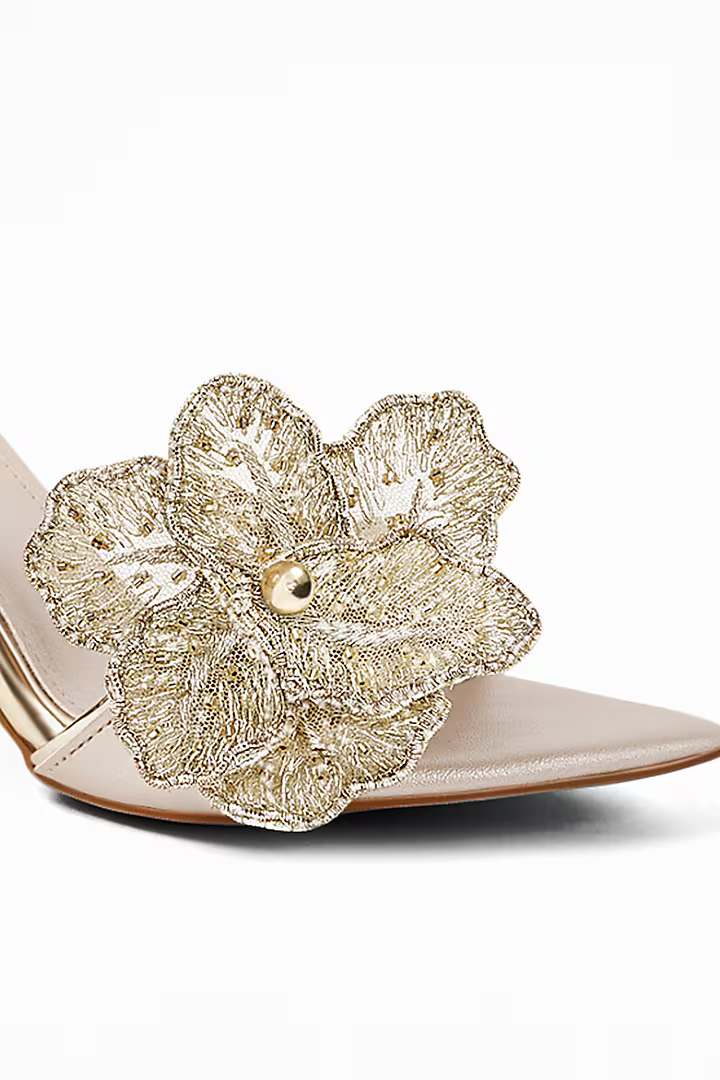 Metallic Gold Finish Anti-Slippery Rubber Floral Embroidered Heels