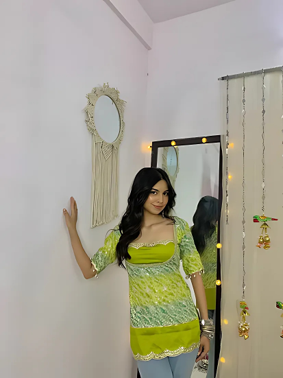 Mehendi Mirage Kurti