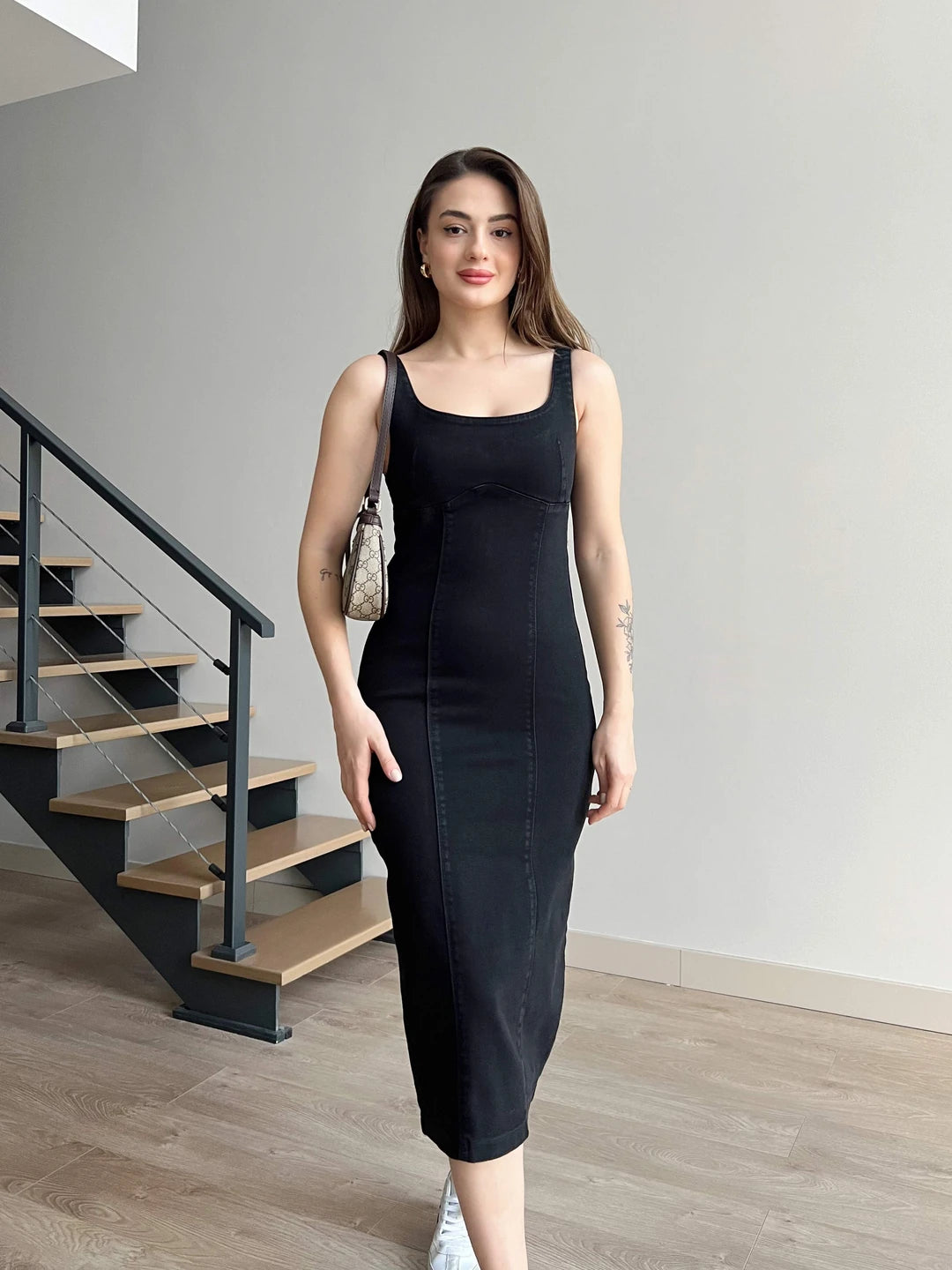 Noir Curve Maxi Dress