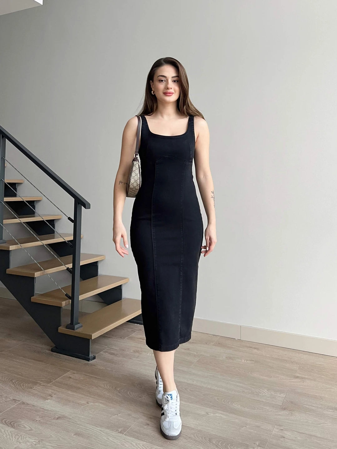 Noir Curve Maxi Dress