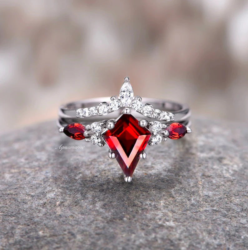 Red Diamond Tiara Ring