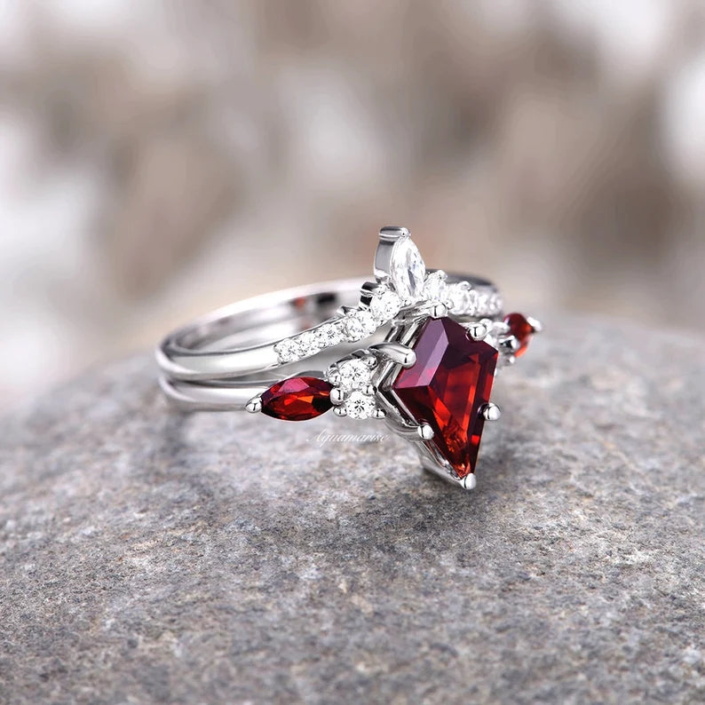 Red Diamond Tiara Ring