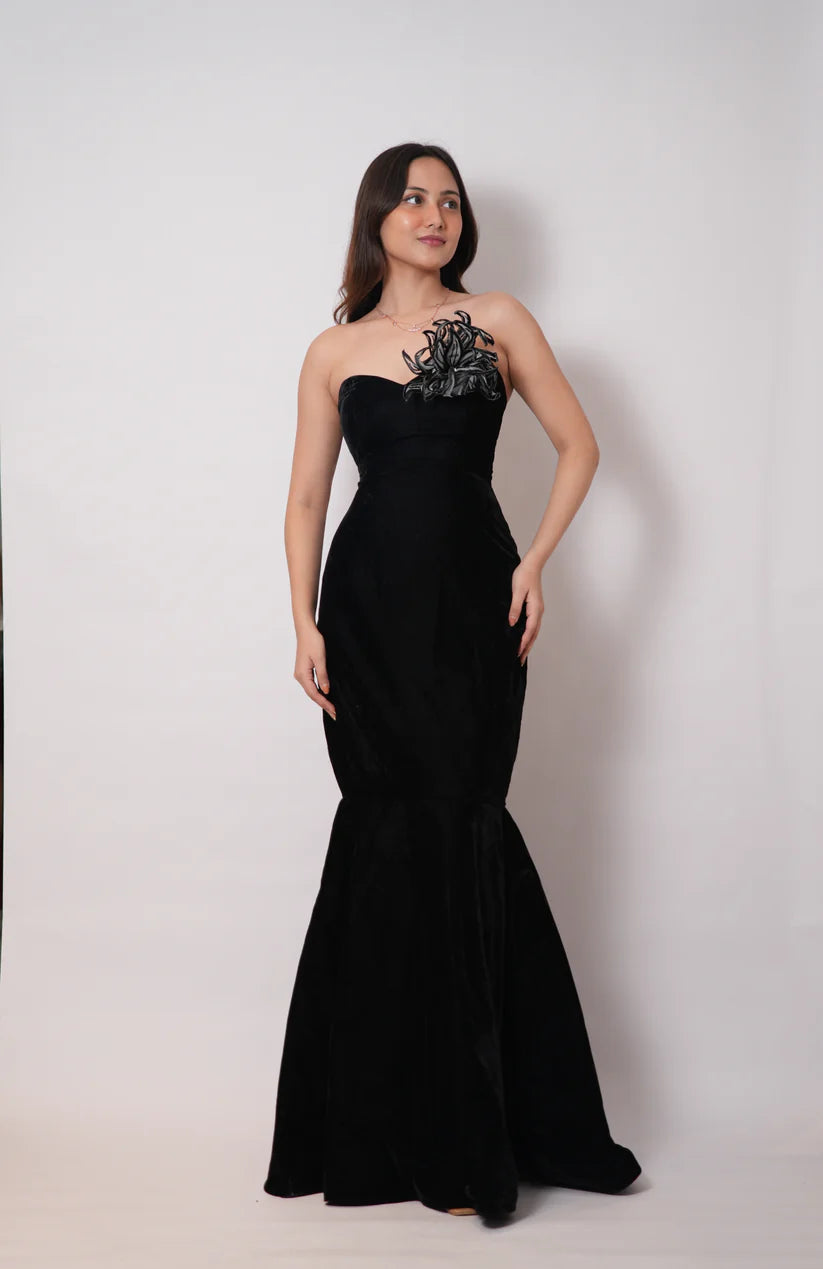 BLACK MERMAID GOWN